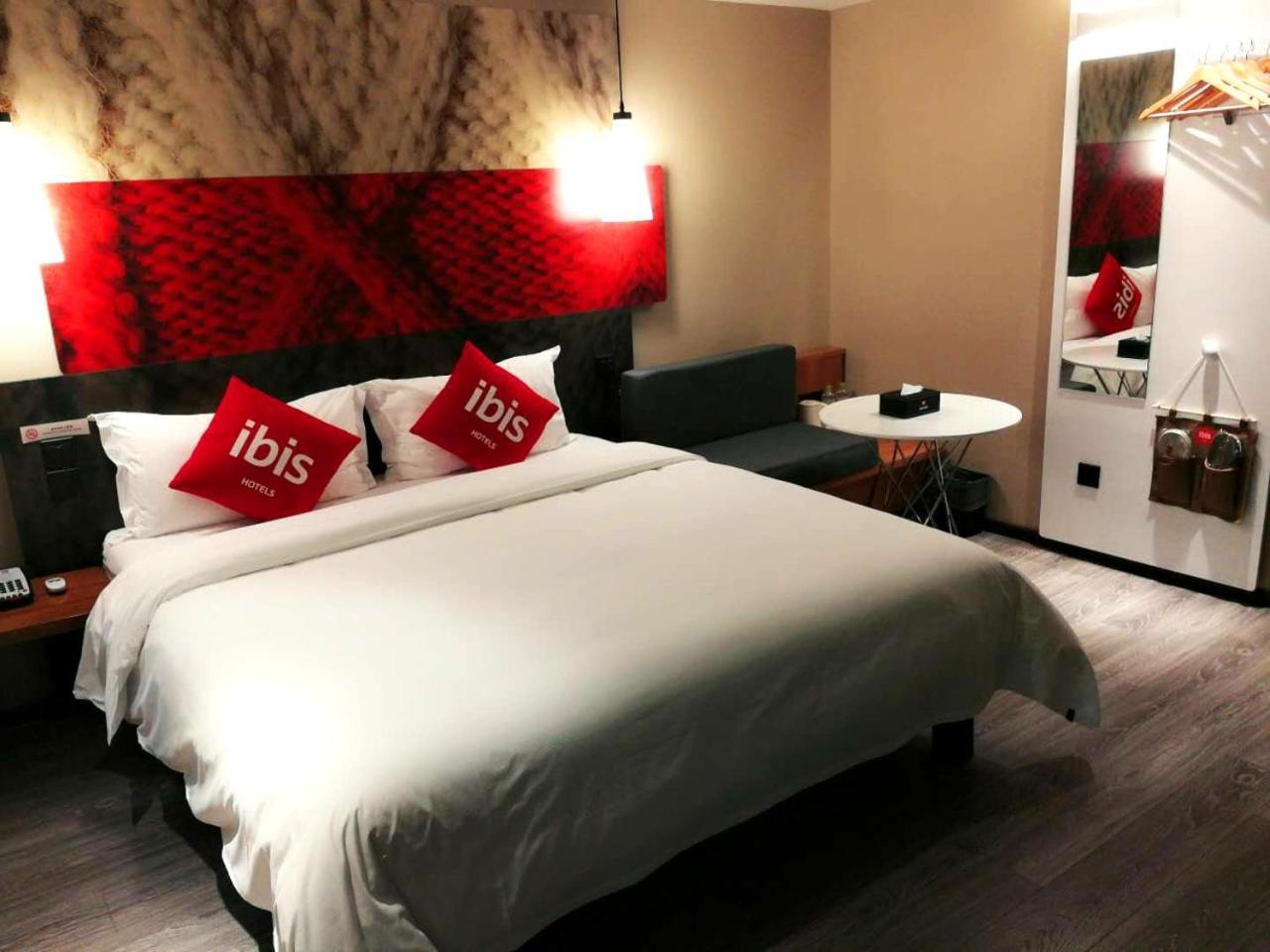 ibis Sui Ning Hotel Suining  Bagian luar foto